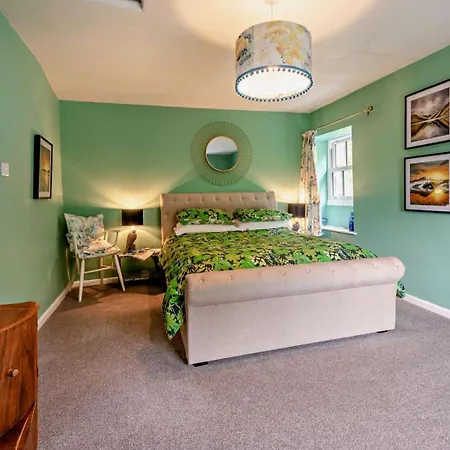 2 Bed In 94582 Дом отдыха *